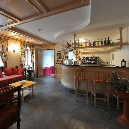 Hotel Il Maniero Осана Екстериор снимка