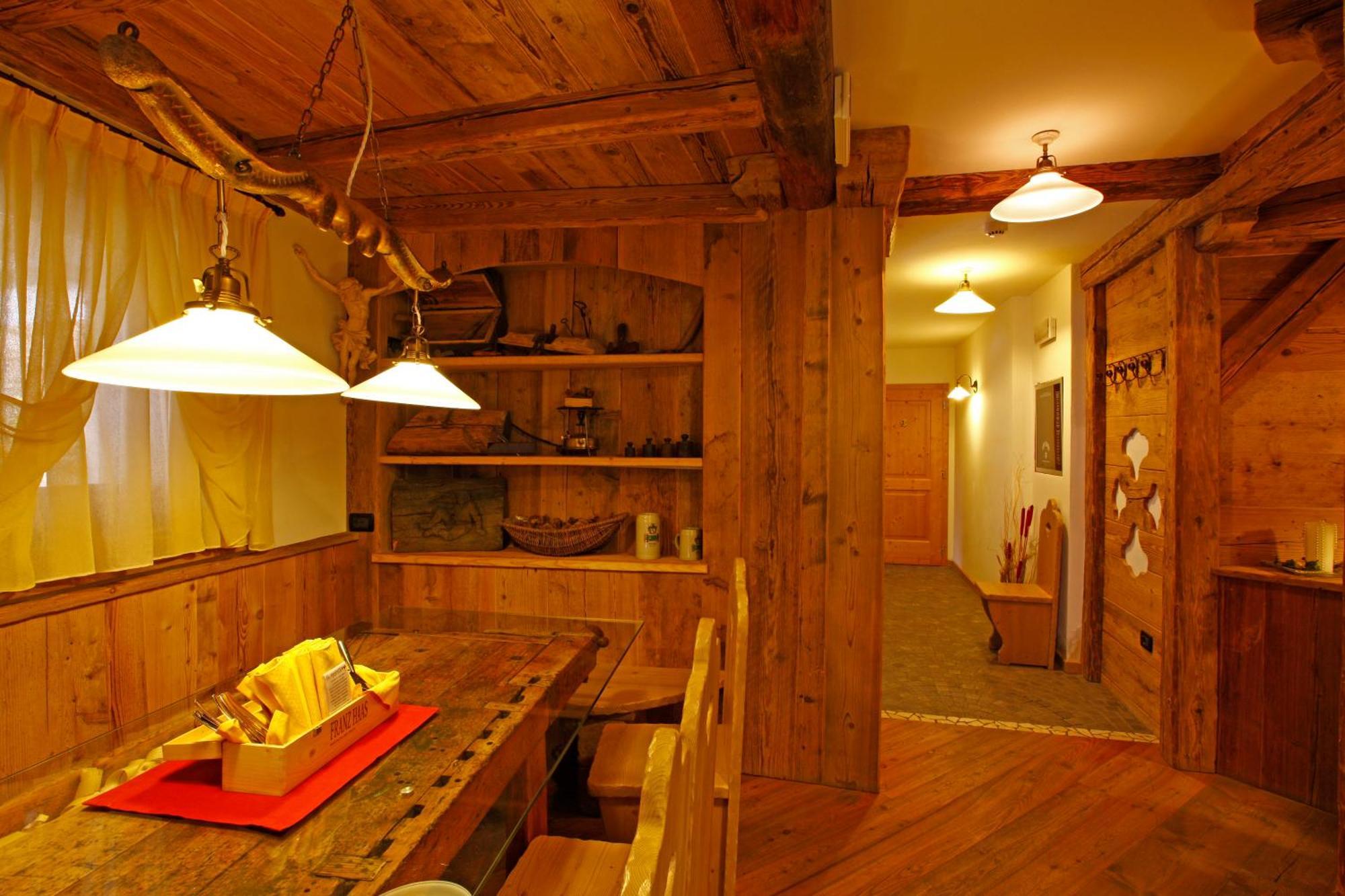 Hotel Il Maniero Осана Екстериор снимка